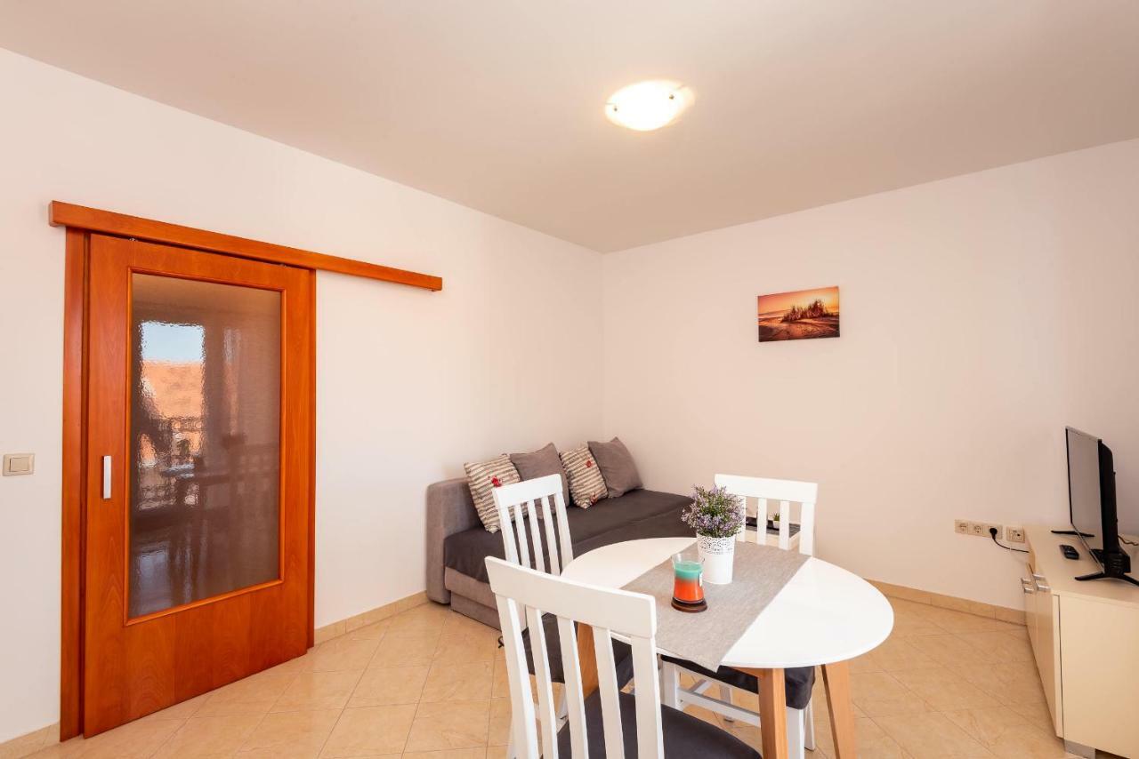 Apartmani Marina Klek Esterno foto