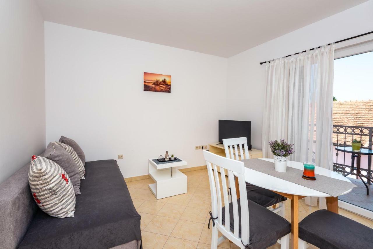 Apartmani Marina Klek Esterno foto