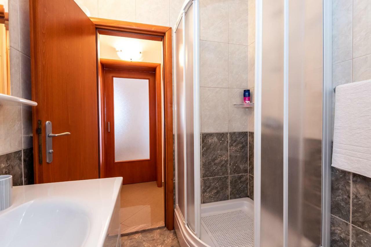 Apartmani Marina Klek Esterno foto