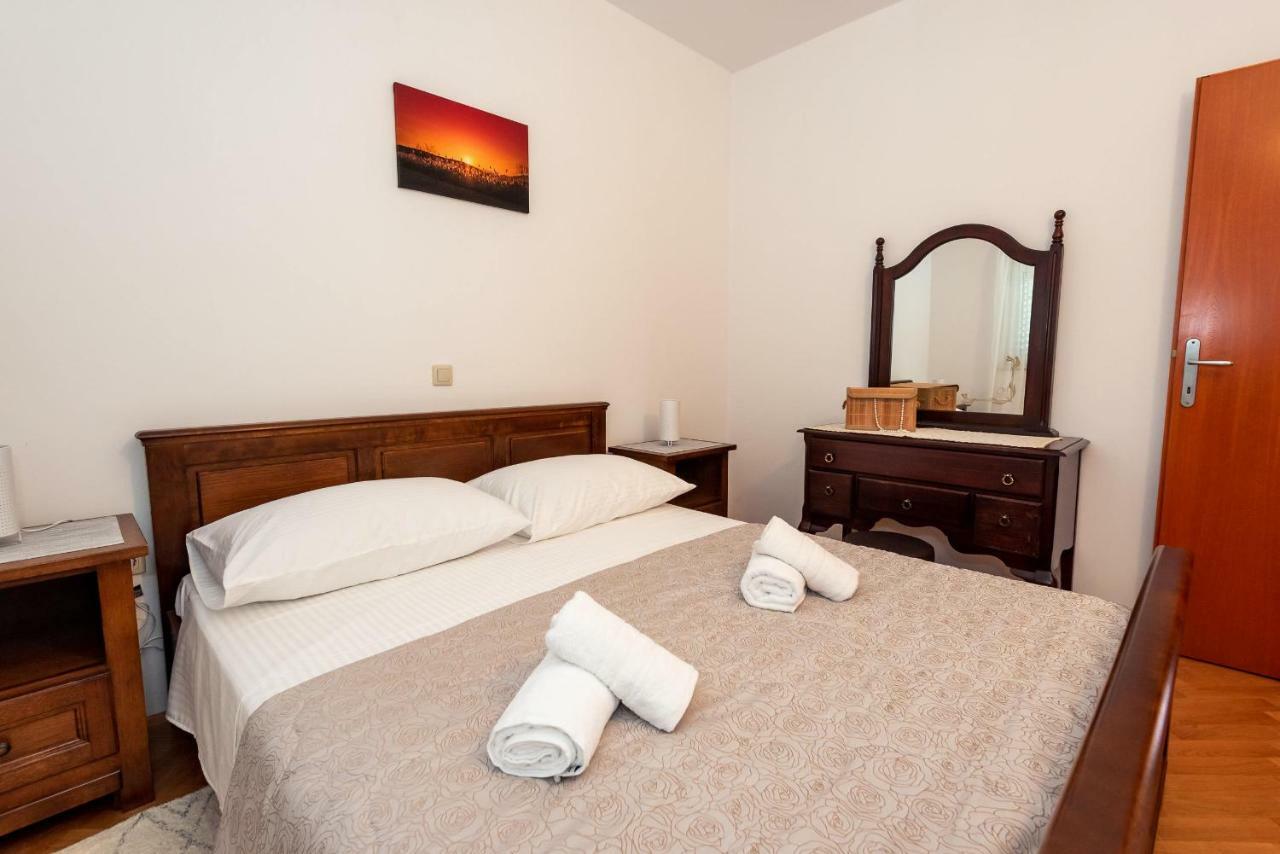 Apartmani Marina Klek Esterno foto