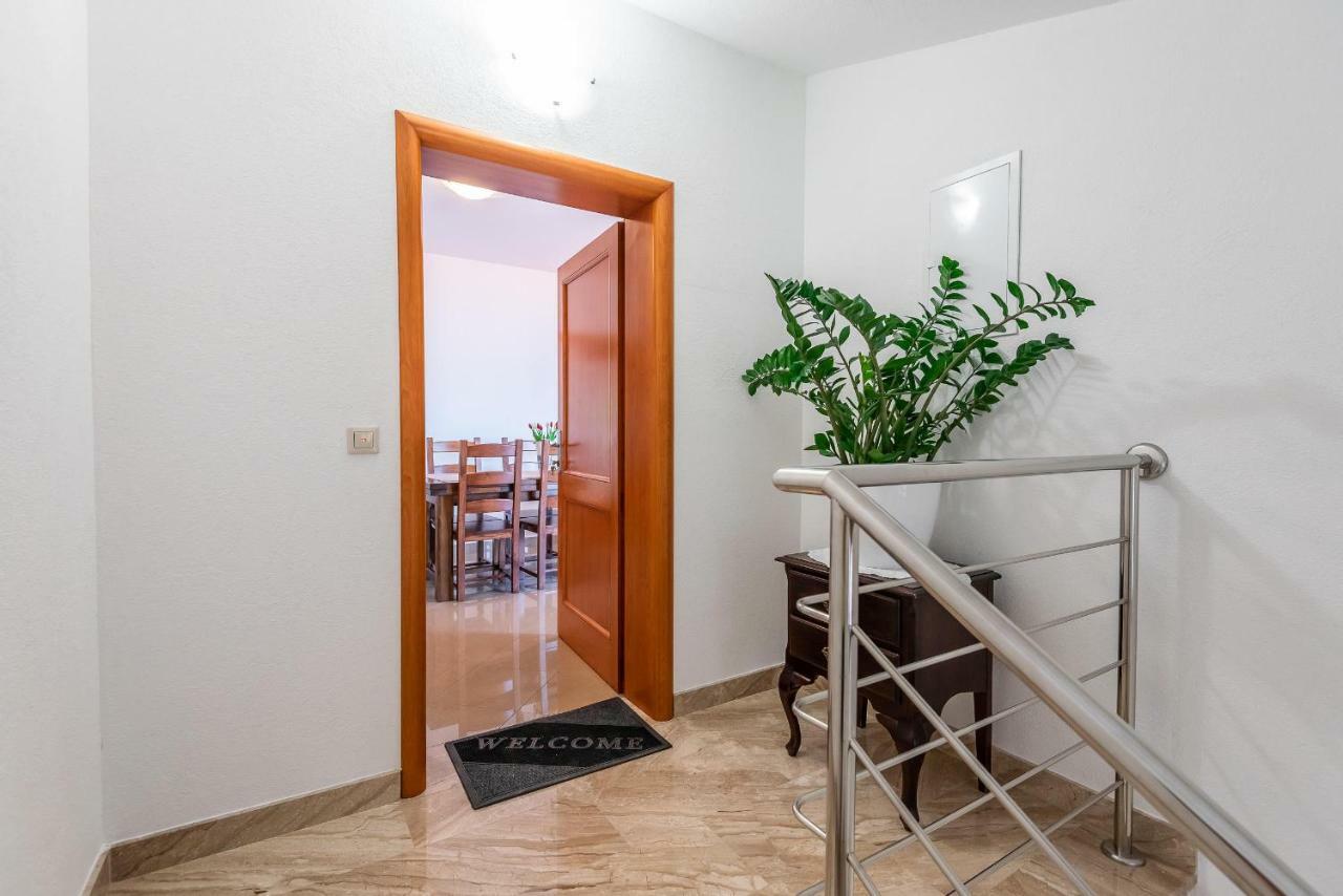 Apartmani Marina Klek Esterno foto
