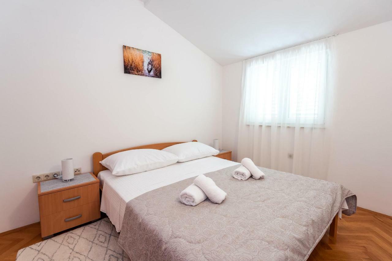 Apartmani Marina Klek Esterno foto