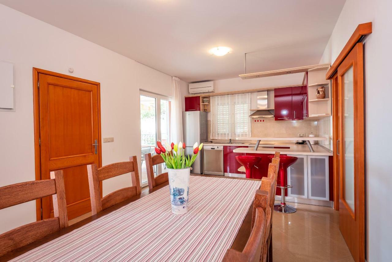 Apartmani Marina Klek Esterno foto