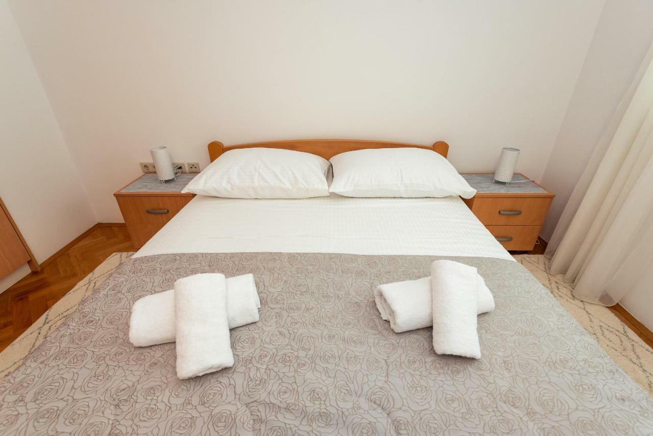 Apartmani Marina Klek Esterno foto