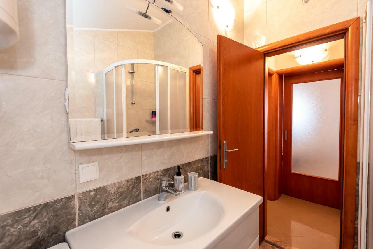 Apartmani Marina Klek Esterno foto
